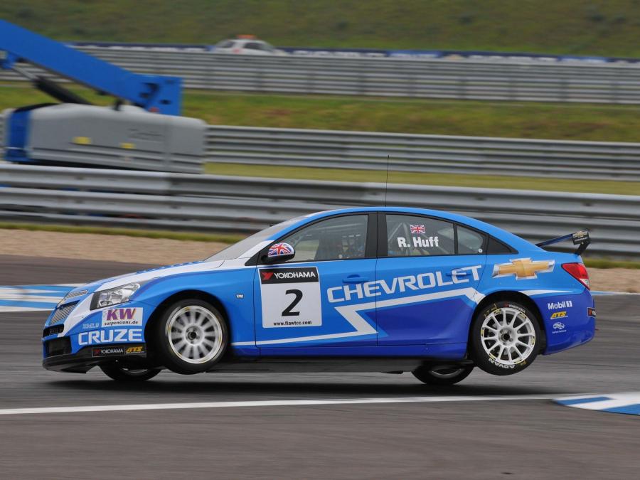  Chevrolet Cruze WTCC 2011 года  (фото 4 из 16)